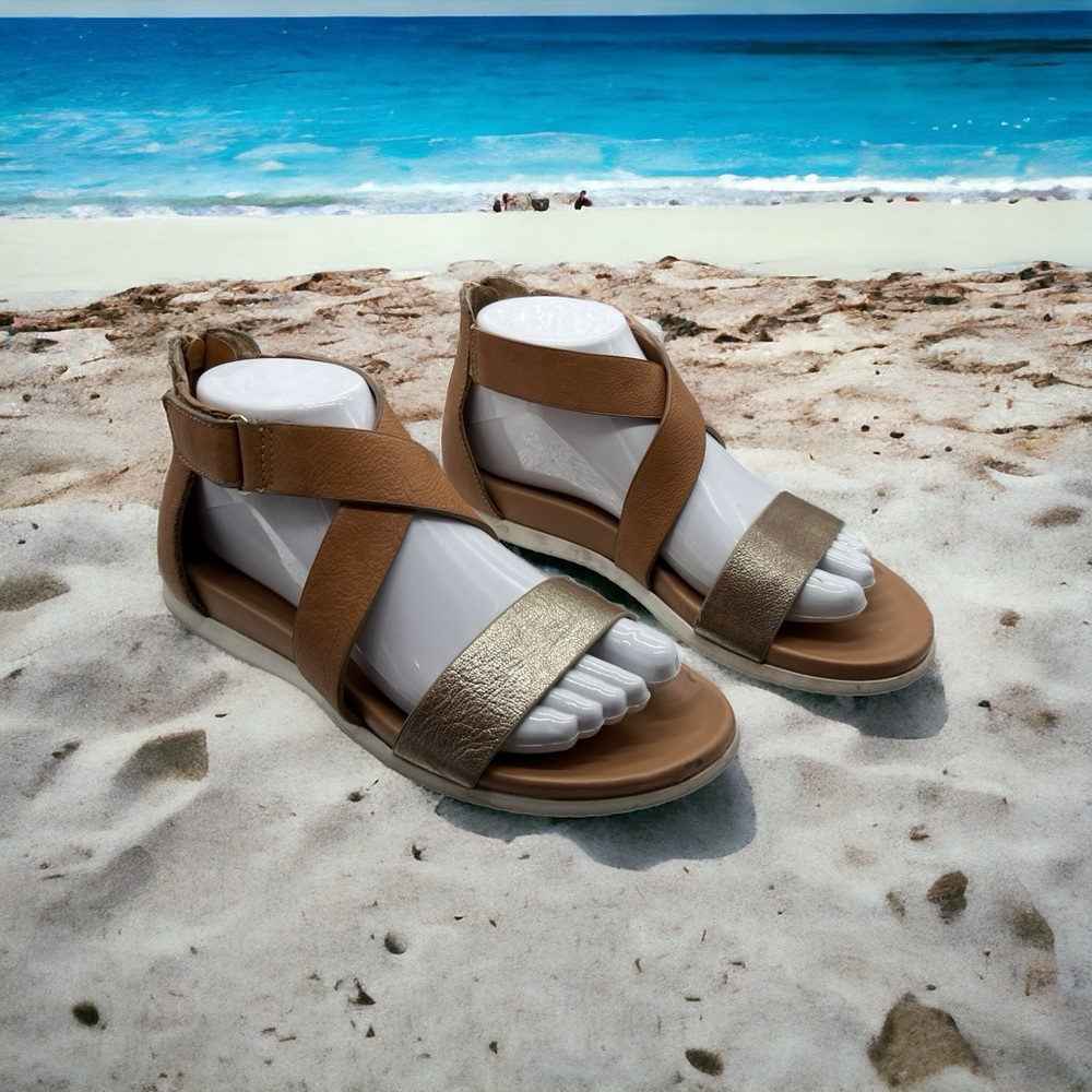 Sofft Fiora Leather Zip Back Sandal, EUC, Size 7.5